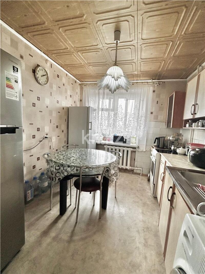 Продажа 3-комнатной квартиры, 71 м² - Продажа трехкомнатных квартир в кирпичном доме в Караганде - страница 31 фото 2 из 18