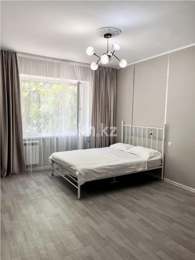 Продажа 1-комнатной квартиры, 42 м² - Продажа однокомнатных квартир в панельном доме в Алматы - страница 11 фото 1 из 3