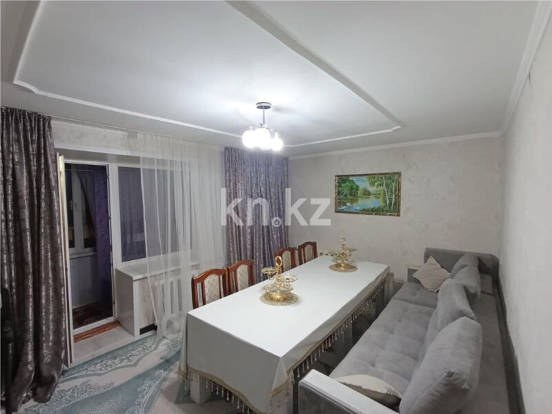 Продажа 3-комнатной квартиры, 60 м² - Продажа квартир в блочном доме в Караганде - страница 2 фото 1 из 9