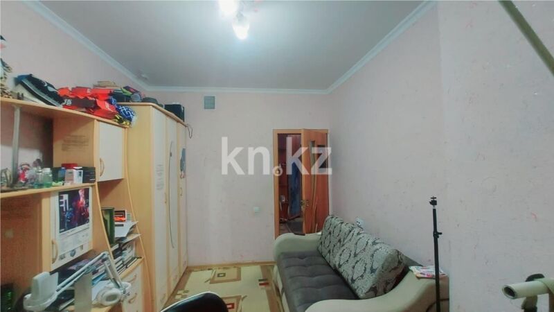 Продажа 3-комнатной квартиры, 63 м² - Продажа квартир в монолитно-каркасном доме в Караганде - страница 2 фото 7 из 12