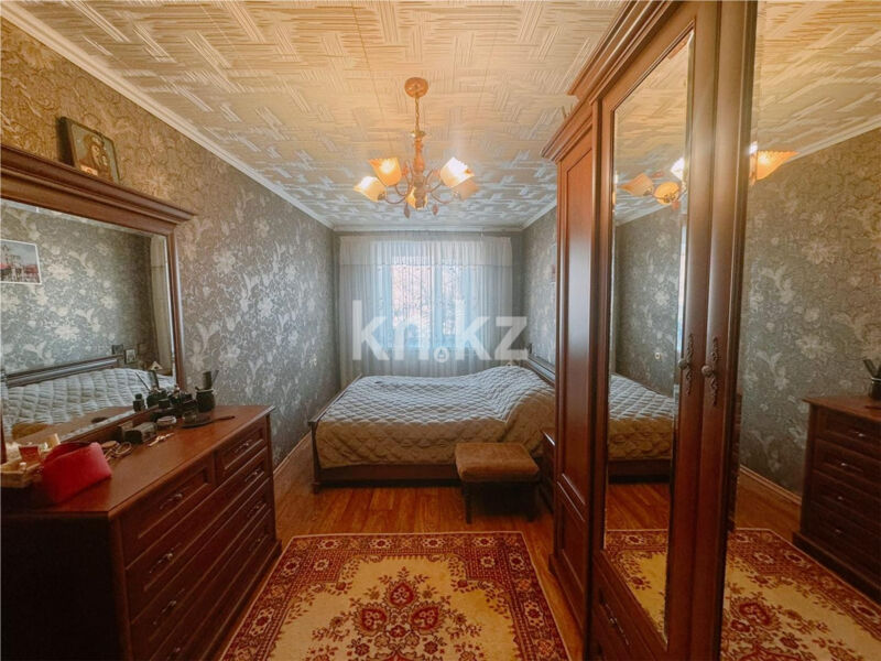 Продажа 4-комнатной квартиры, 75 м² - Продажа четырехкомнатных квартир в кирпичном доме в Караганде - страница 7 фото 1 из 11