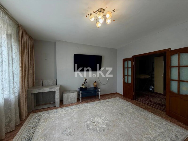 Продажа 2-комнатной квартиры, 65 м² - Продажа двухкомнатных квартир в монолитно-каркасном доме в Караганде - страница 3 фото 1 из 10