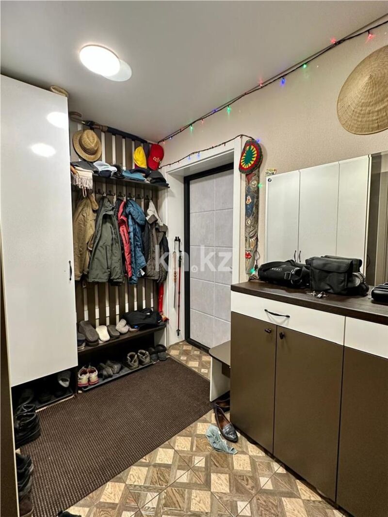 Продажа 6-комнатного дома, 230 м² - Продажа домов, коттеджей в Караганде - страница 6 фото 20 из 33