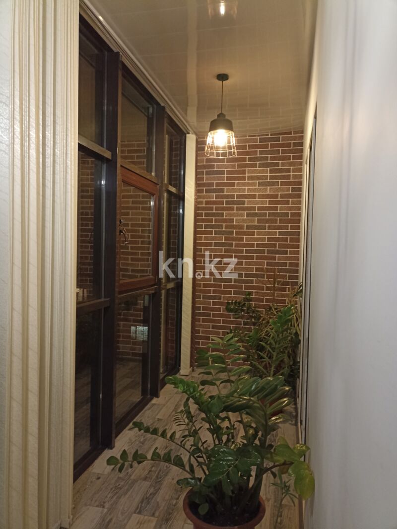 Продажа 3-комнатной квартиры, 90 м² - Продажа трехкомнатных квартир от собственников в Караганде фото 1 из 7