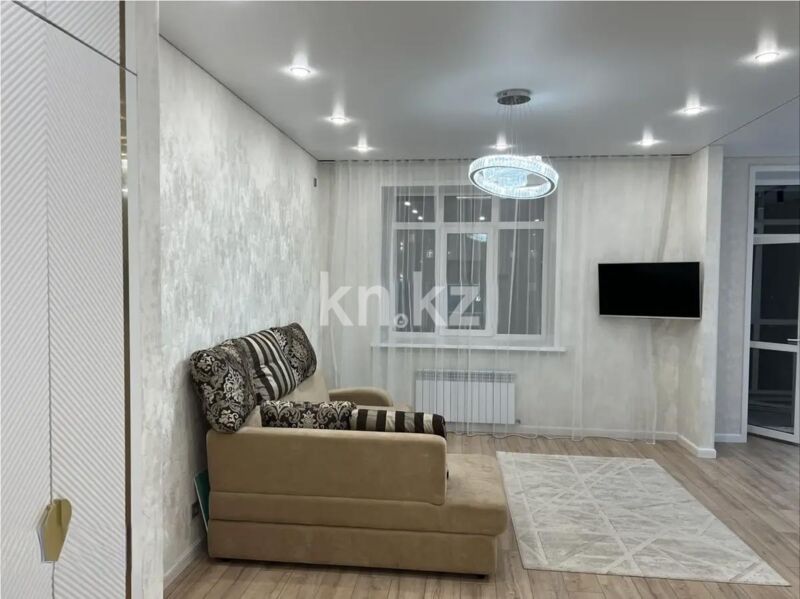 Продажа 1-комнатной квартиры, 46 м² - Продажа квартир в кирпичном доме в Караганде - страница 2 фото 1 из 4