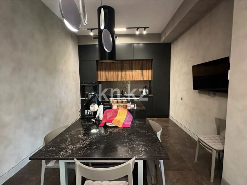 Продажа 4-комнатной квартиры, 200 м² - Продажа четырехкомнатных квартир в Алматы - страница 17 фото 5 из 9