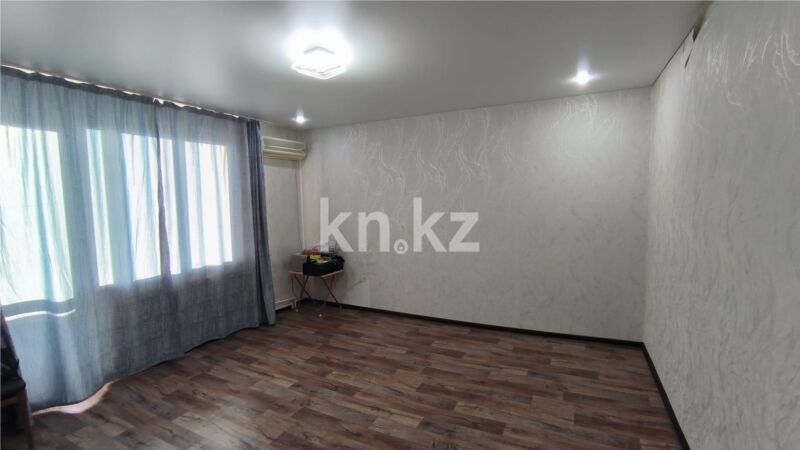 Продажа 2-комнатной квартиры, 50 м² - Продажа двухкомнатных квартир на Юго-Востоке Караганды - страница 25 фото 1 из 17