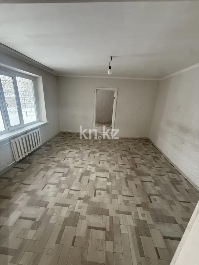 Продажа 4-комнатной квартиры, 70 м² - Продажа четырехкомнатных квартир в панельном доме в Казахстане - страница 2 фото 1 из 7