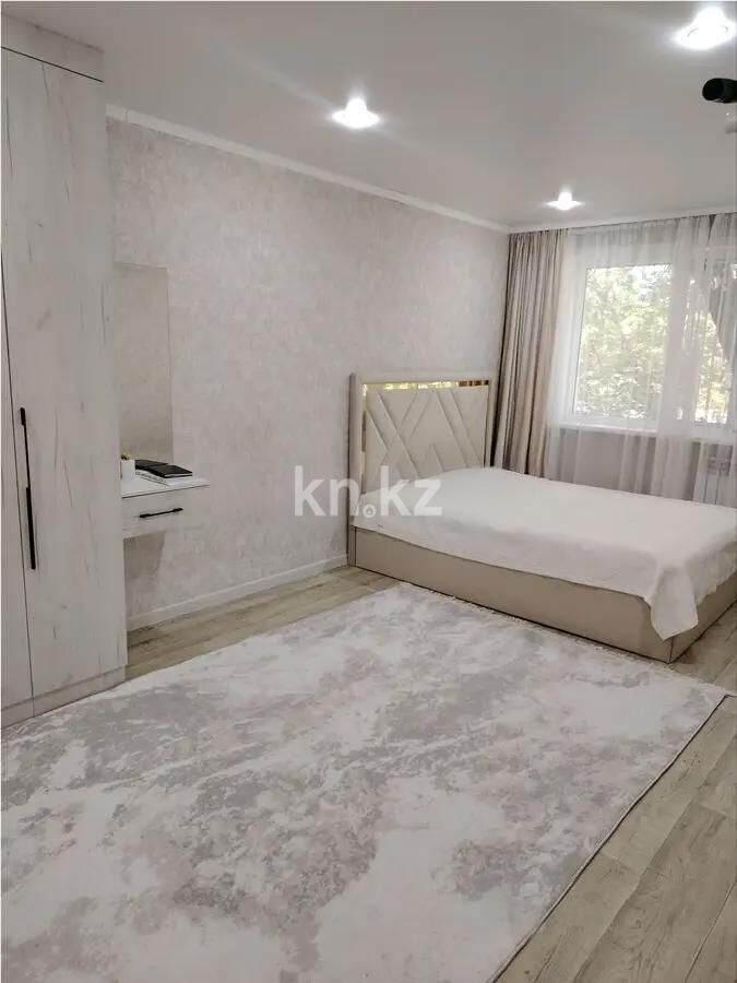 Продажа 3-комнатной квартиры, 63 м² - Продажа квартир от собственников в Караганде фото 1 из 2