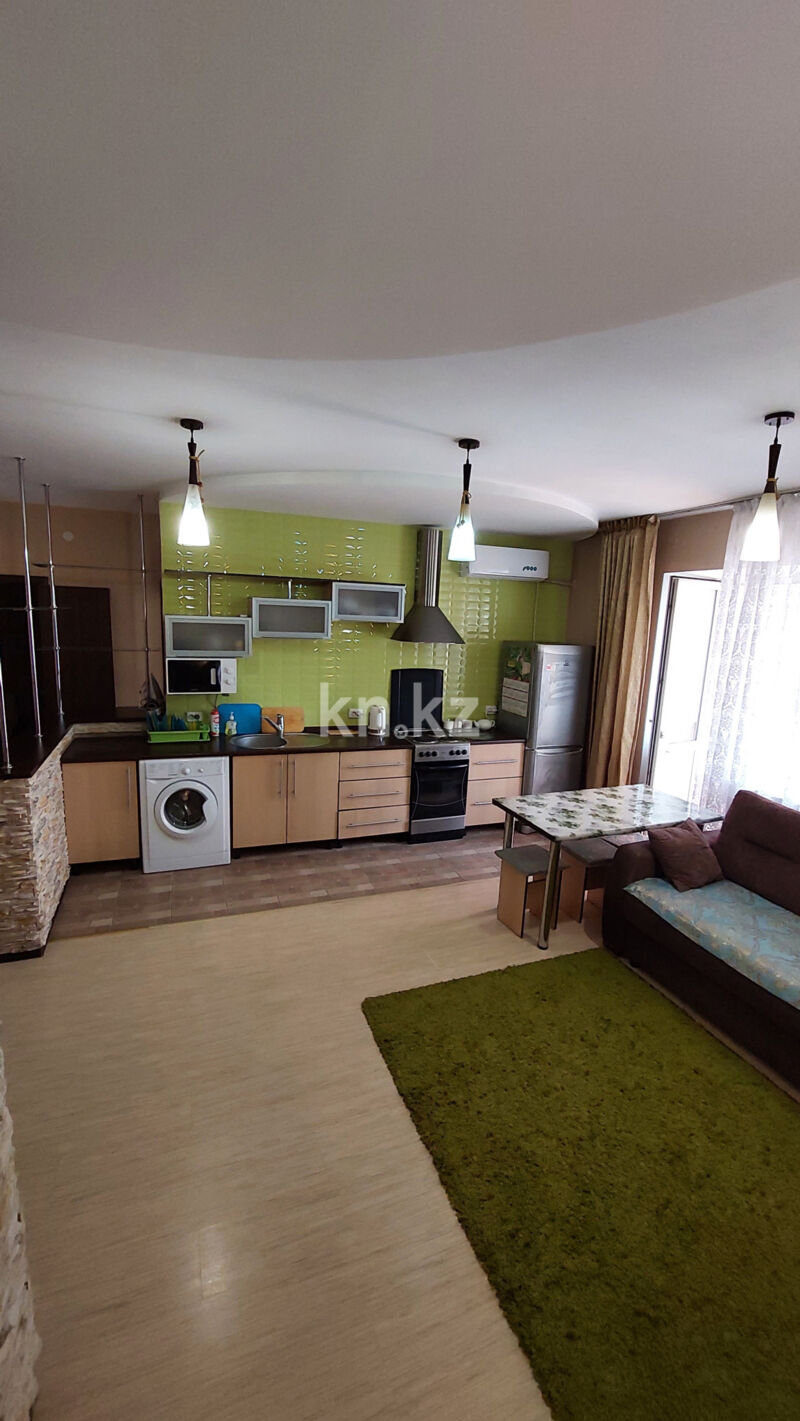 Аренда 2-комнатной квартиры посуточно, 55 м² - Аренда квартир посуточно в р-не Сарыарка Астаны фото 1 из 13