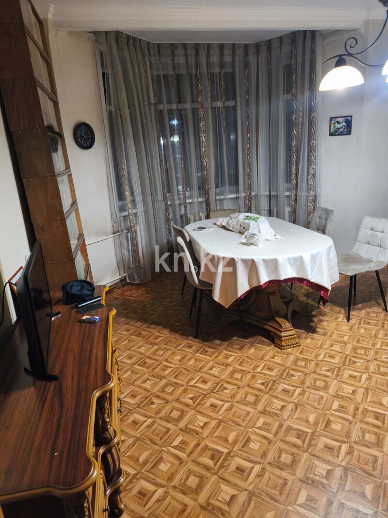 Продажа 3-комнатной квартиры, 76 м² - Продажа трехкомнатных квартир в Караганде - страница 2 фото 4 из 10