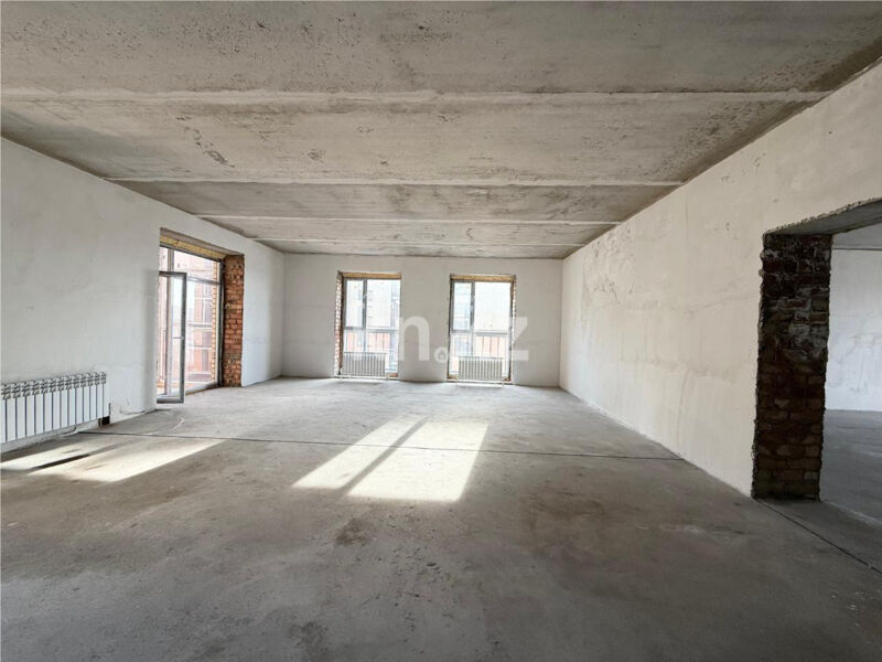 Продажа 4-комнатной квартиры, 117 м² - Продажа четырехкомнатных квартир в кирпичном доме в Караганде - страница 7 фото 4 из 13