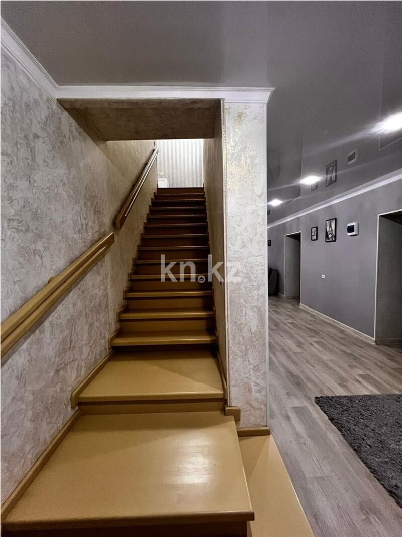Продажа 7-комнатного дома, 320 м² - Продажа домов, коттеджей в Караганде - страница 4 фото 23 из 36