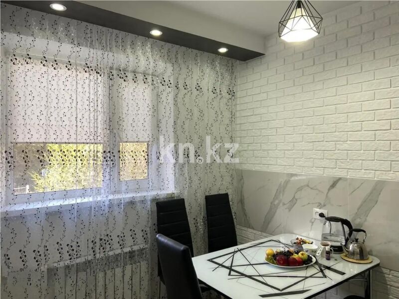 Продажа 4-комнатной квартиры, 84 м² - Продажа квартир в Шахтинске - страница 5 фото 5 из 7