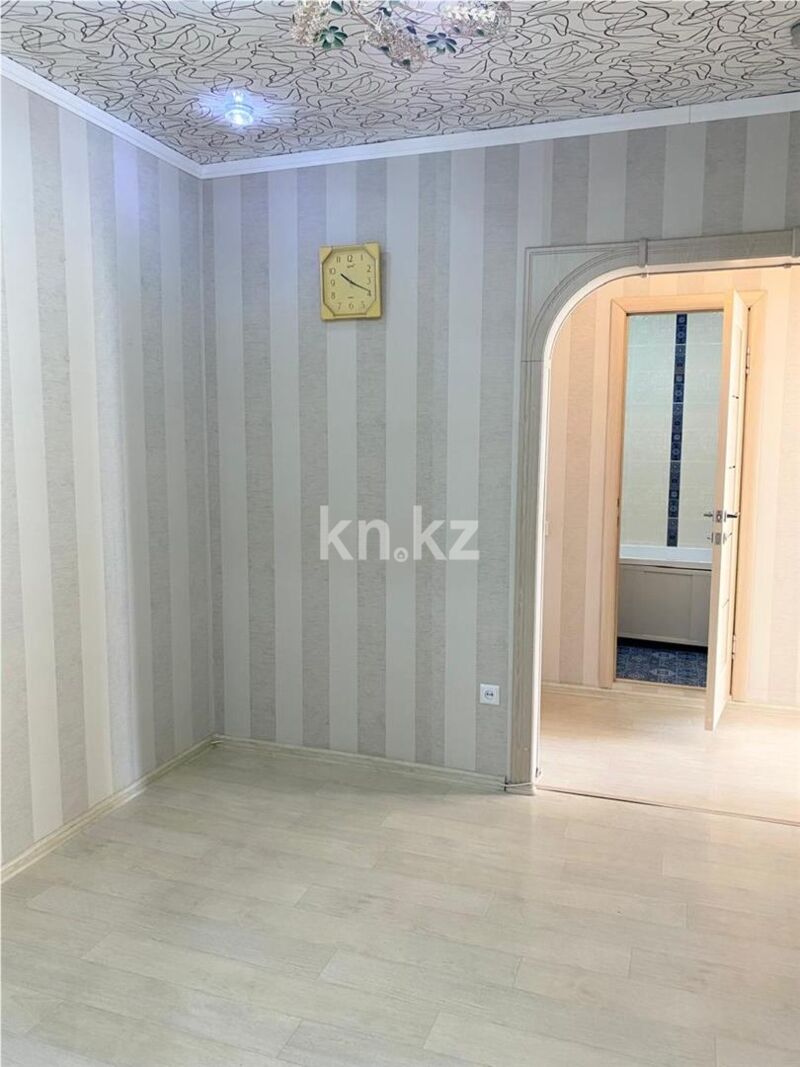 Продажа 3-комнатной квартиры, 63 м² - Продажа трехкомнатных квартир в Майкудуке Караганды - страница 5 фото 8 из 10
