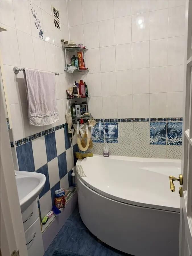 Продажа 4-комнатной квартиры, 100 м² - Продажа четырехкомнатных квартир в кирпичном доме в Алматы - страница 4 фото 3 из 4