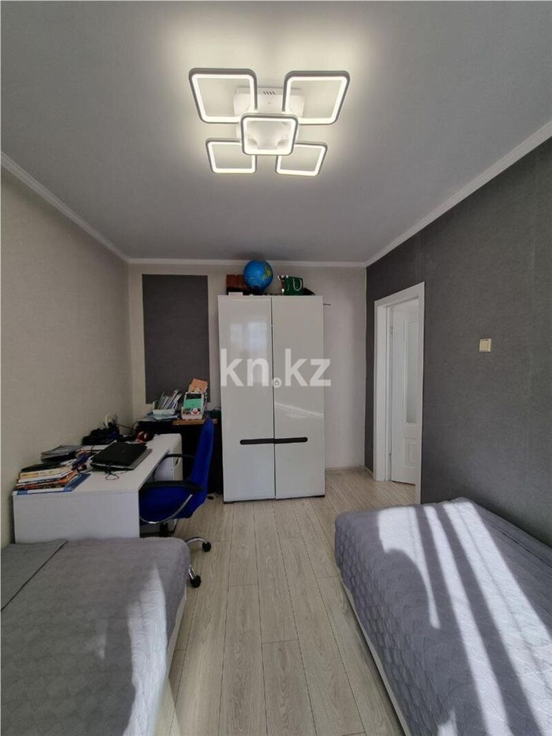 Продажа 4-комнатной квартиры, 82 м² - Продажа квартир в Караганде - страница 2 фото 4 из 19