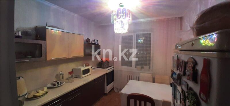 Продажа 3-комнатной квартиры, 63 м² - Продажа офисных и торговых помещений в Усть-Каменогорске фото 6 из 8