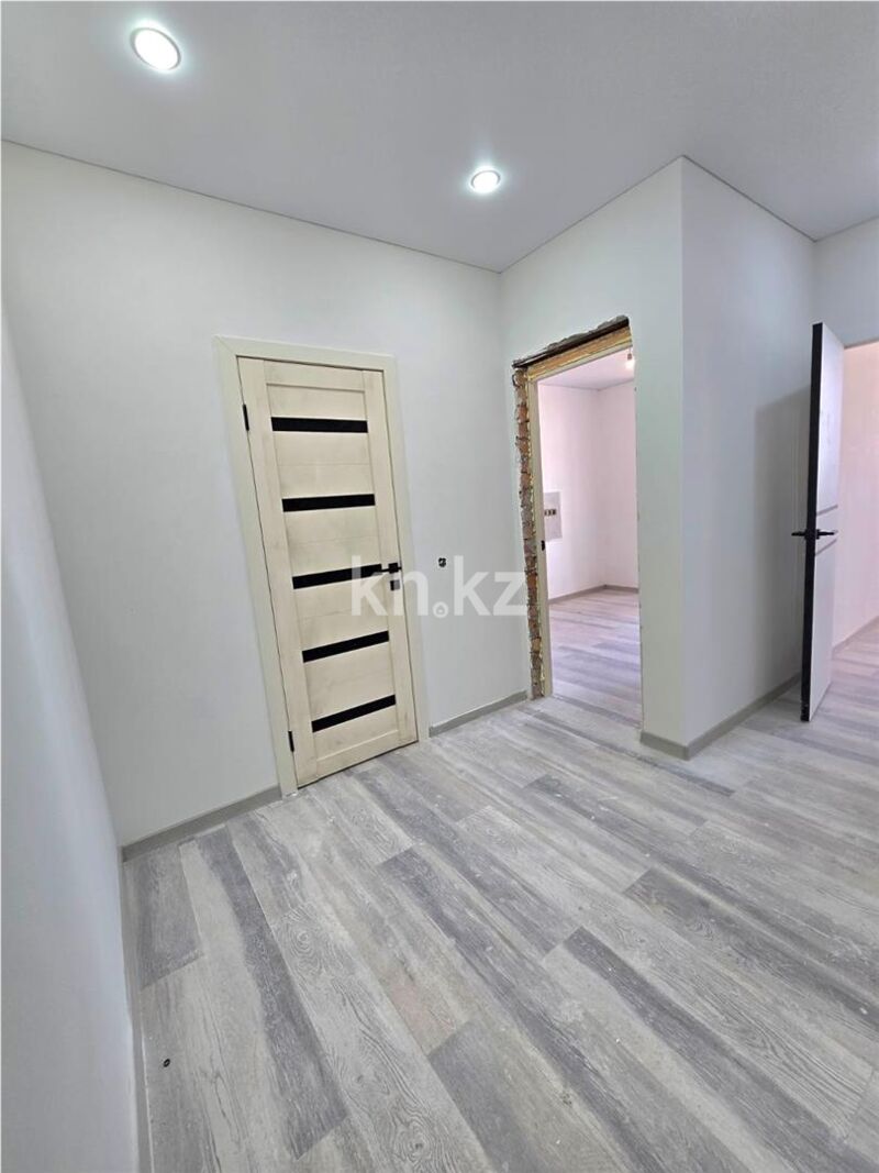 Продажа 2-комнатной квартиры, 40 м² - Продажа двухкомнатных квартир на Юго-Востоке Караганды - страница 21 фото 2 из 10