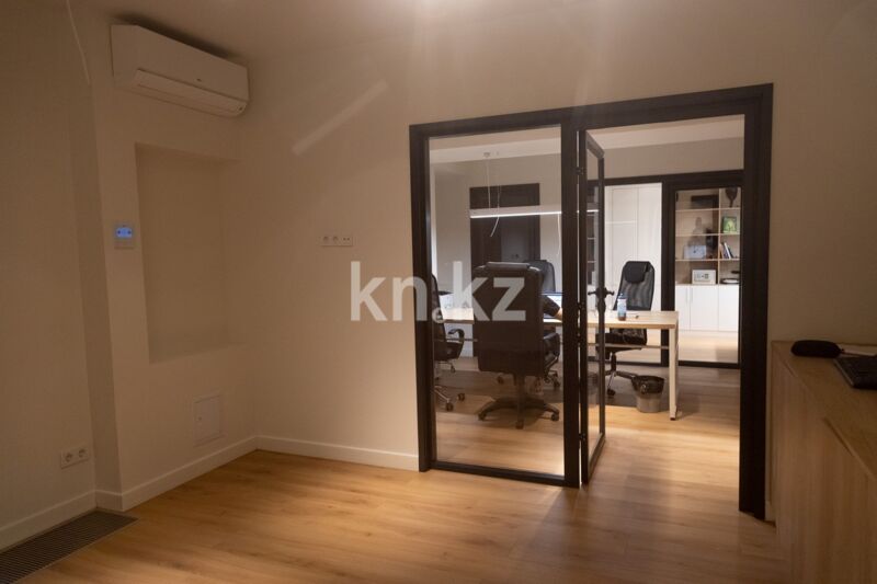 Продажа помещения, 105 м² - Продажа офисных и торговых помещений в Алматы с фото - страница 2 фото 19 из 28
