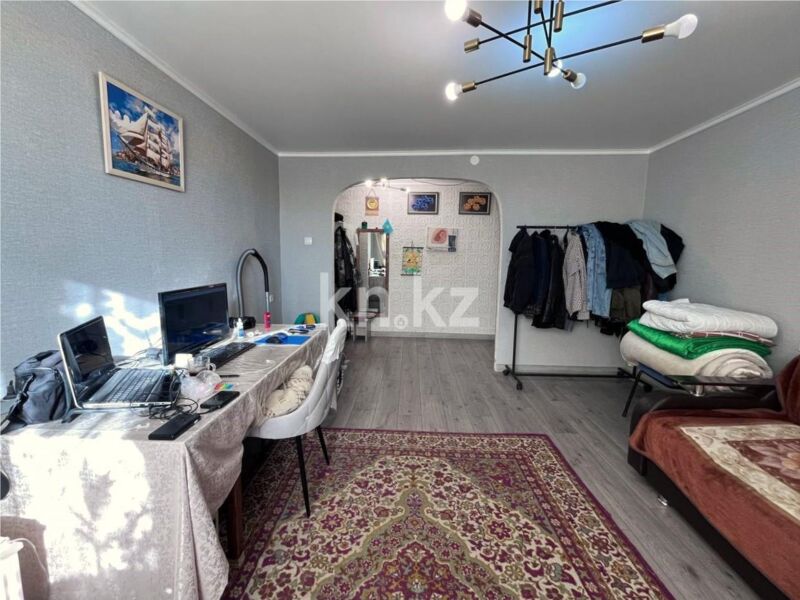 Продажа 3-комнатной квартиры, 60 м² - Продажа трехкомнатных квартир в Майкудуке Караганды - страница 10 фото 2 из 23