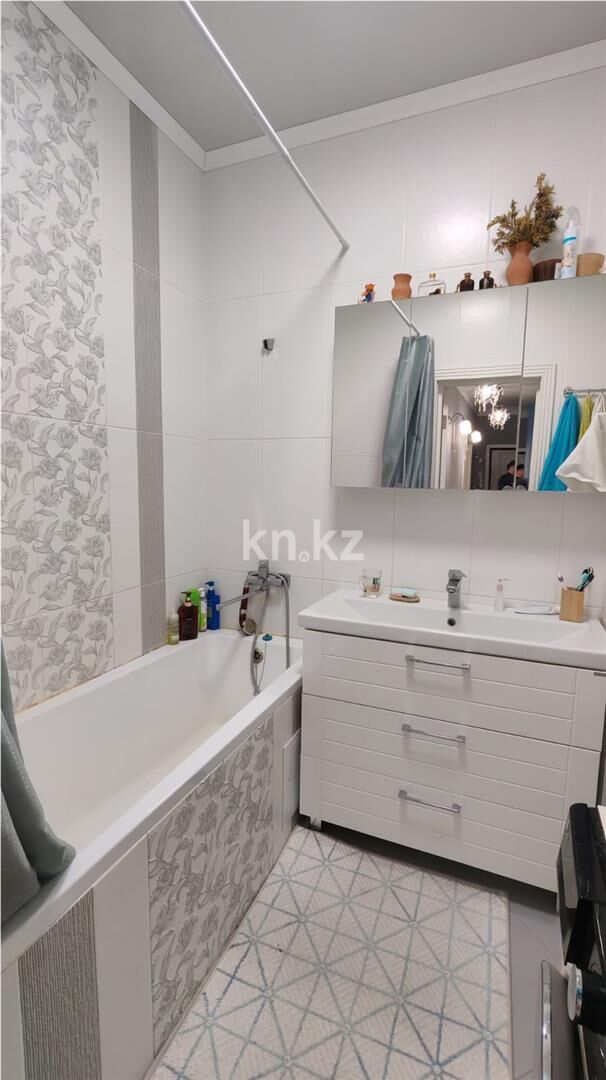 Продажа 3-комнатной квартиры, 90 м² - Продажа трехкомнатных квартир на Юго-Востоке Караганды - страница 25 фото 19 из 24