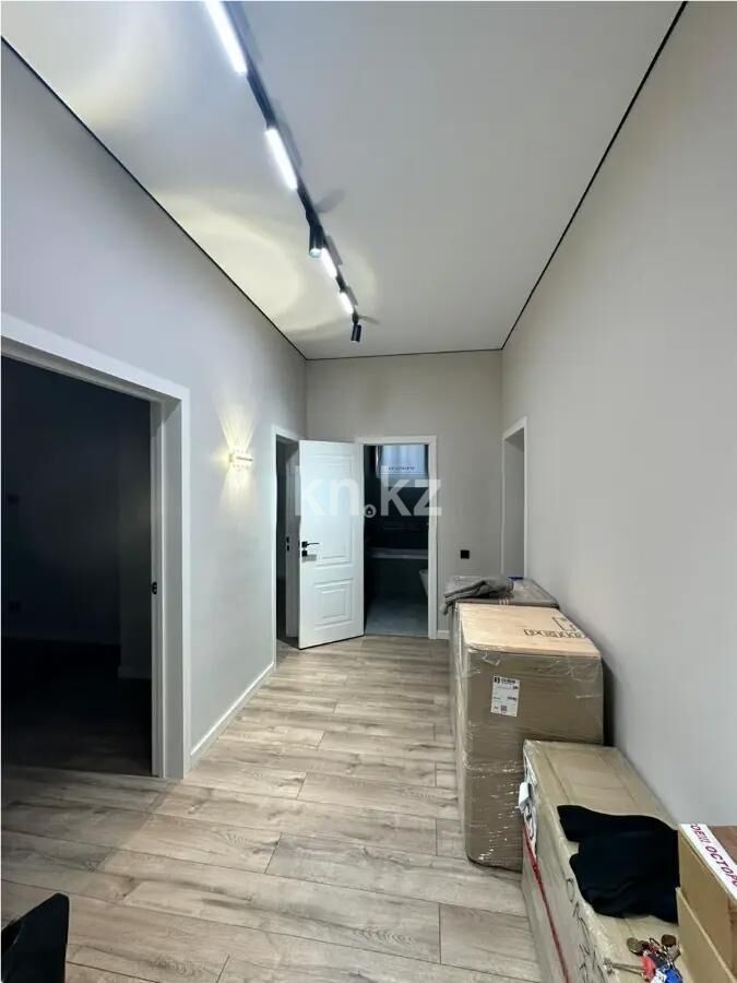 Продажа 3-комнатной квартиры, 80 м² - Продажа трехкомнатных квартир в кирпичном доме в Караганде - страница 17 фото 5 из 33