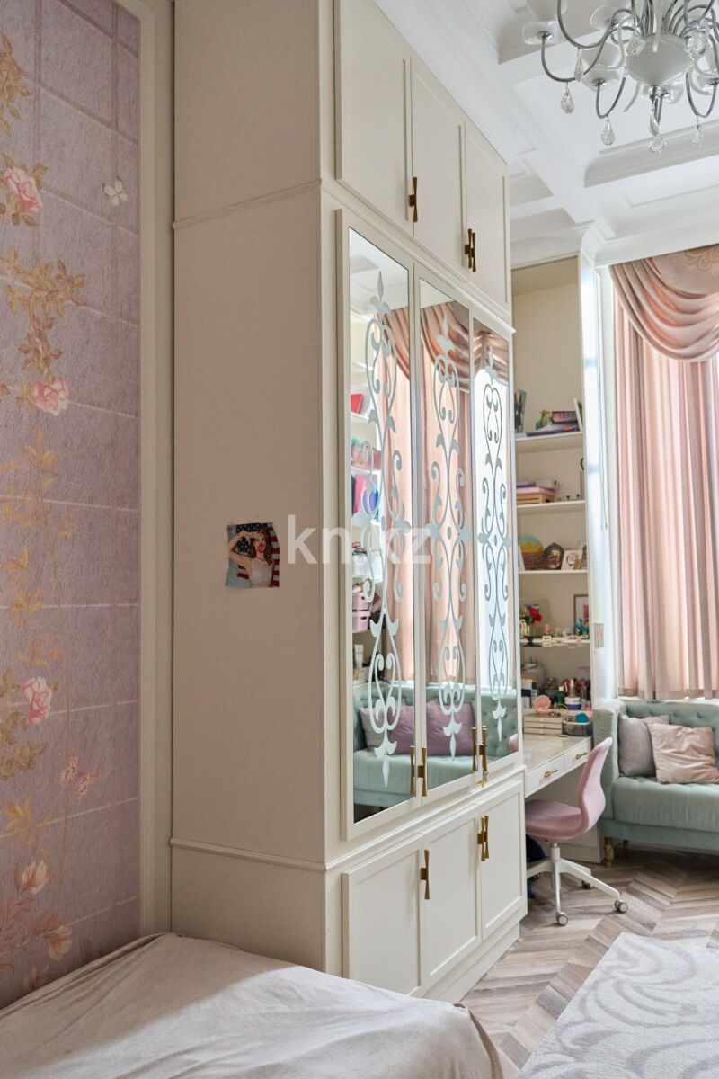 Продажа 4-комнатной квартиры, 132 м² - Продажа квартир от собственников в Караганде фото 35 из 40