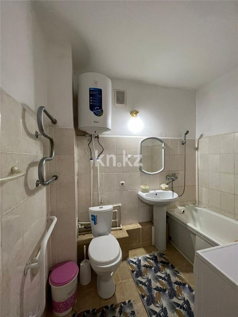 Продажа 3-комнатной квартиры, 80 м² - Продажа трехкомнатных квартир в кирпичном доме в Караганде - страница 4 фото 8 из 9