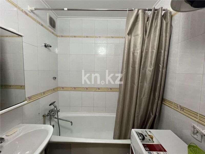 Продажа 3-комнатной квартиры, 63 м² - Продажа трехкомнатных квартир на Юго-Востоке Караганды - страница 14 фото 11 из 13