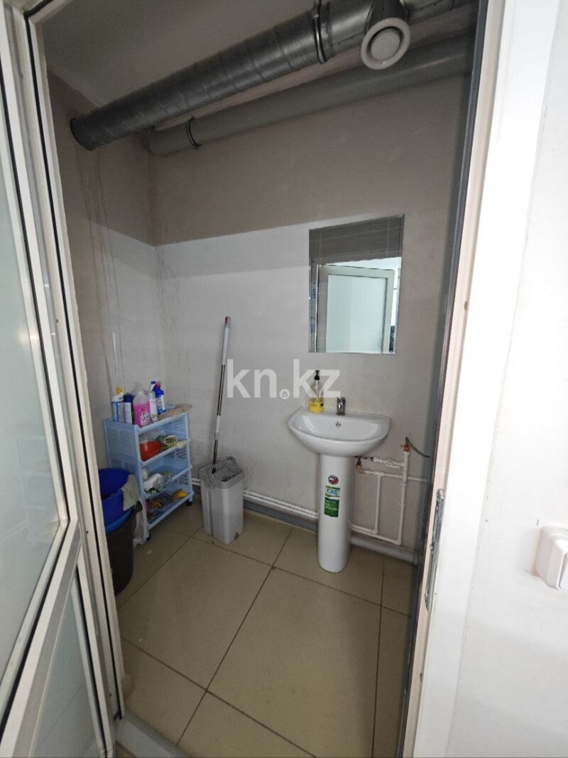 Продажа помещения, 137 м² - Продажа офисных и торговых помещений в Караганде на Юго-Востоке фото 13 из 14