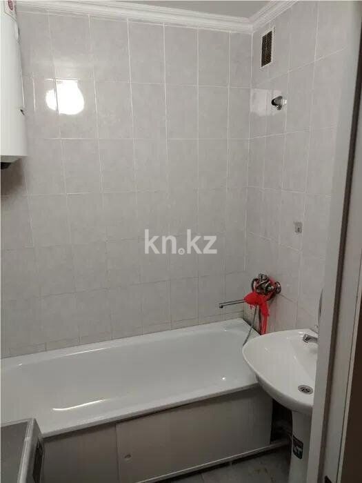 Продажа 1-комнатной квартиры, 42 м² - Продажа квартир на Юго-Востоке Караганды - страница 9 фото 3 из 5