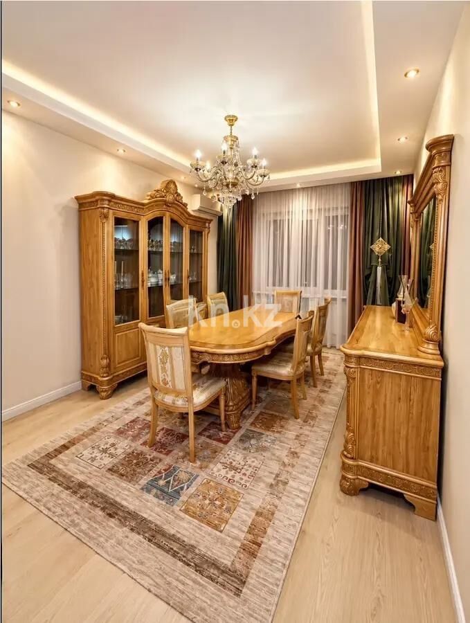Продажа 4-комнатной квартиры, 100 м² - Продажа четырехкомнатных квартир от собственников в Алматы фото 1 из 6