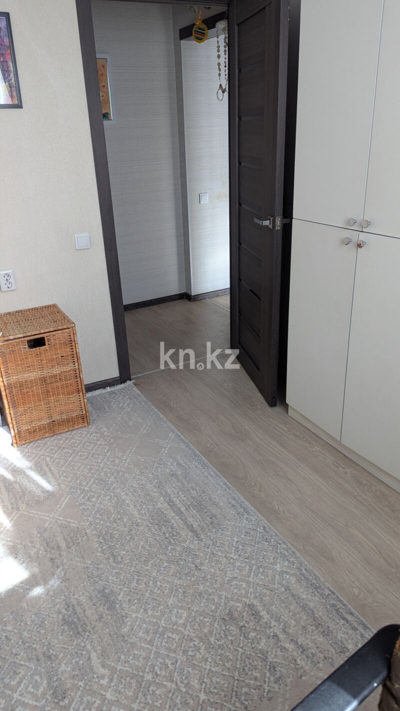 Продажа 4-комнатной квартиры, 77 м² - Продажа четырехкомнатных квартир на Юго-Востоке Караганды фото 7 из 9