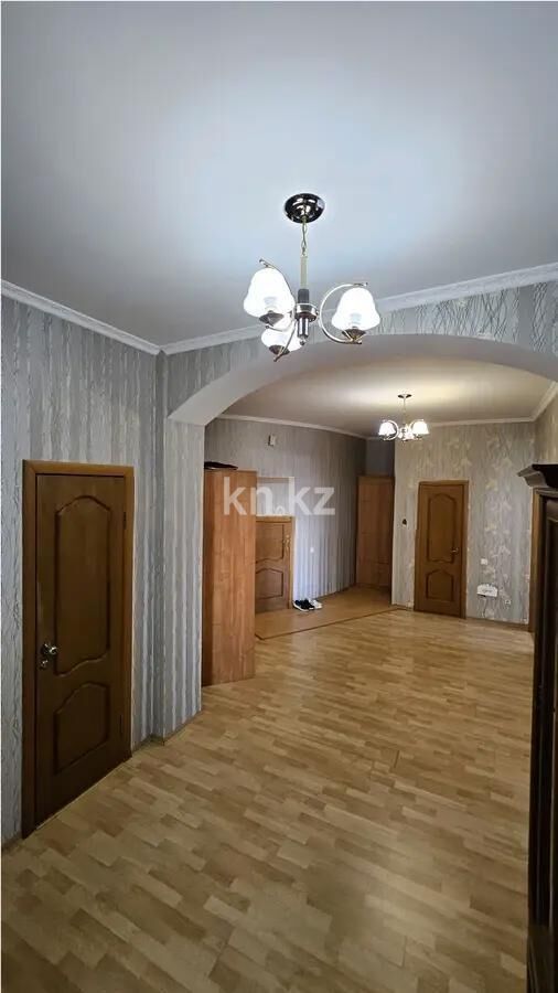 Продажа 4-комнатной квартиры, 140 м² - Продажа квартир в кирпичном доме в Астане - страница 2 фото 8 из 8