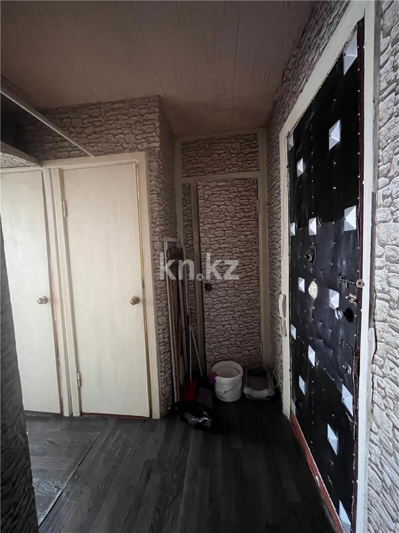 Продажа 4-комнатной квартиры, 61 м² - Продажа четырехкомнатных квартир в панельном доме в Караганде - страница 7 фото 9 из 12
