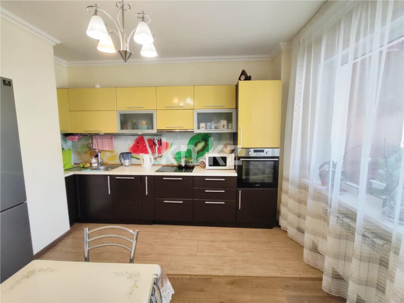 Продажа 3-комнатной квартиры, 90 м² - Продажа квартир в блочном доме в Караганде - страница 2 фото 3 из 13