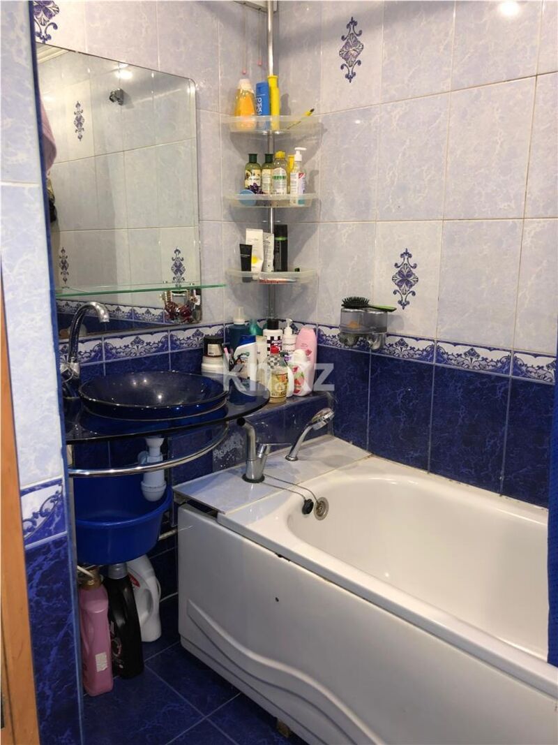 Продажа 3-комнатной квартиры, 57 м² - Продажа трехкомнатных квартир в кирпичном доме в Караганде - страница 19 фото 10 из 13