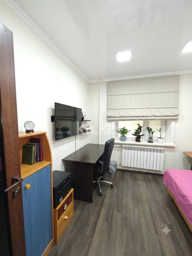Продажа 4-комнатной квартиры, 77 м² - Продажа четырехкомнатных квартир в панельном доме в Казахстане - страница 2 фото 11 из 25