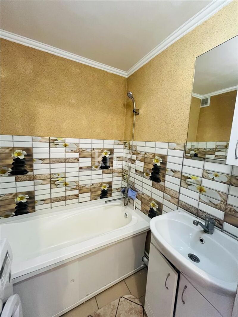 Продажа 2-комнатной квартиры, 53 м² - Продажа двухкомнатных квартир в Майкудуке Караганды - страница 15 фото 9 из 17