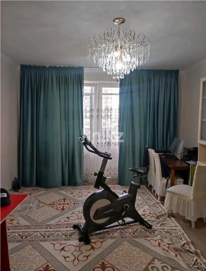 Продажа 3-комнатной квартиры, 90 м² - Продажа трехкомнатных квартир в блочном доме в Казахстане - страница 8 фото 1 из 3