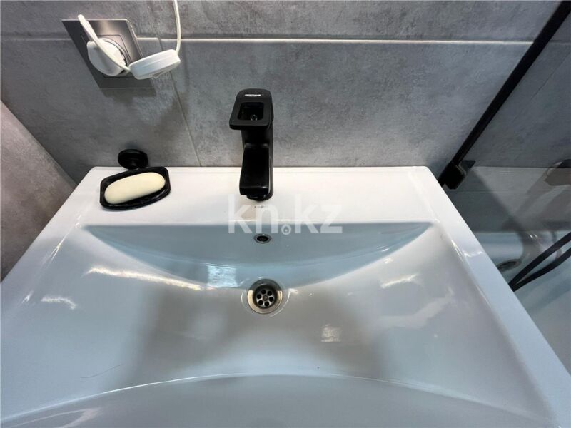Продажа 2-комнатной квартиры, 78 м² - Продажа квартир в панельном доме в Казахстане - страница 9 фото 9 из 20