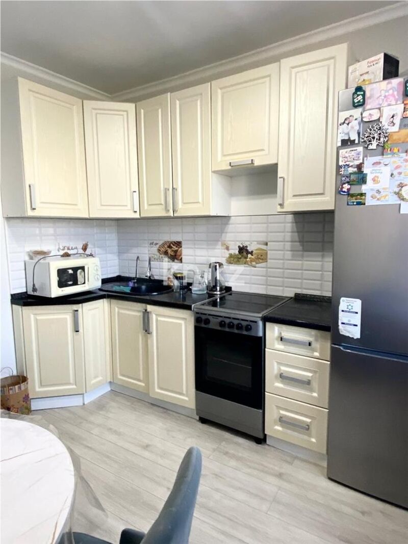 Продажа 4-комнатной квартиры, 81 м² - Продажа четырехкомнатных квартир в Караганде - страница 5 фото 9 из 13