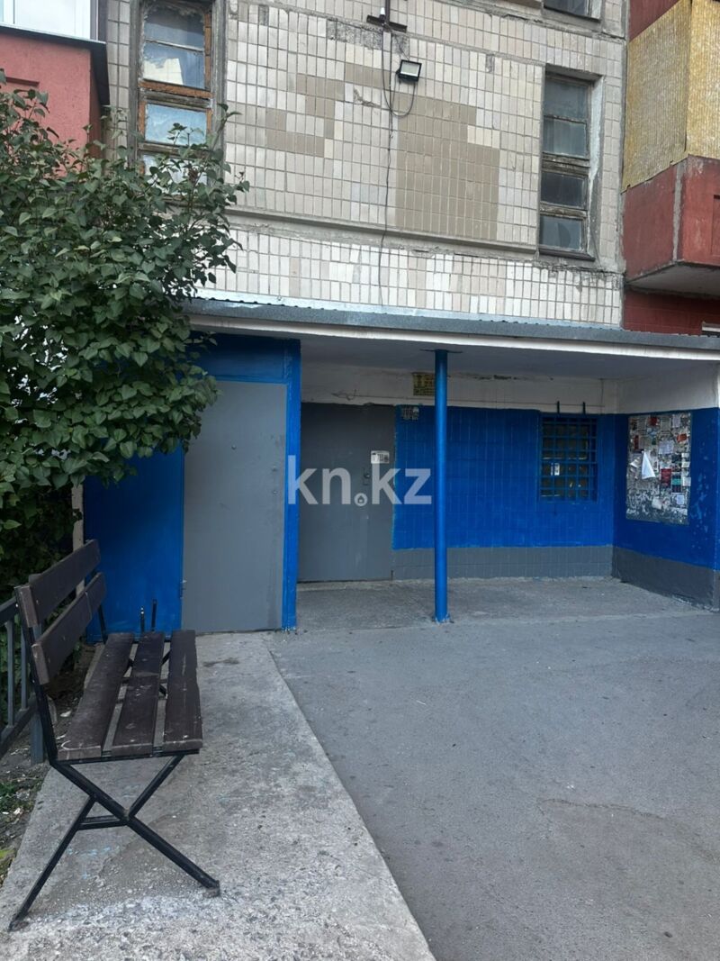Продажа 1-комнатной квартиры, 38 м² - Продажа однокомнатных квартир на Юго-Востоке Караганды - страница 2 фото 17 из 28