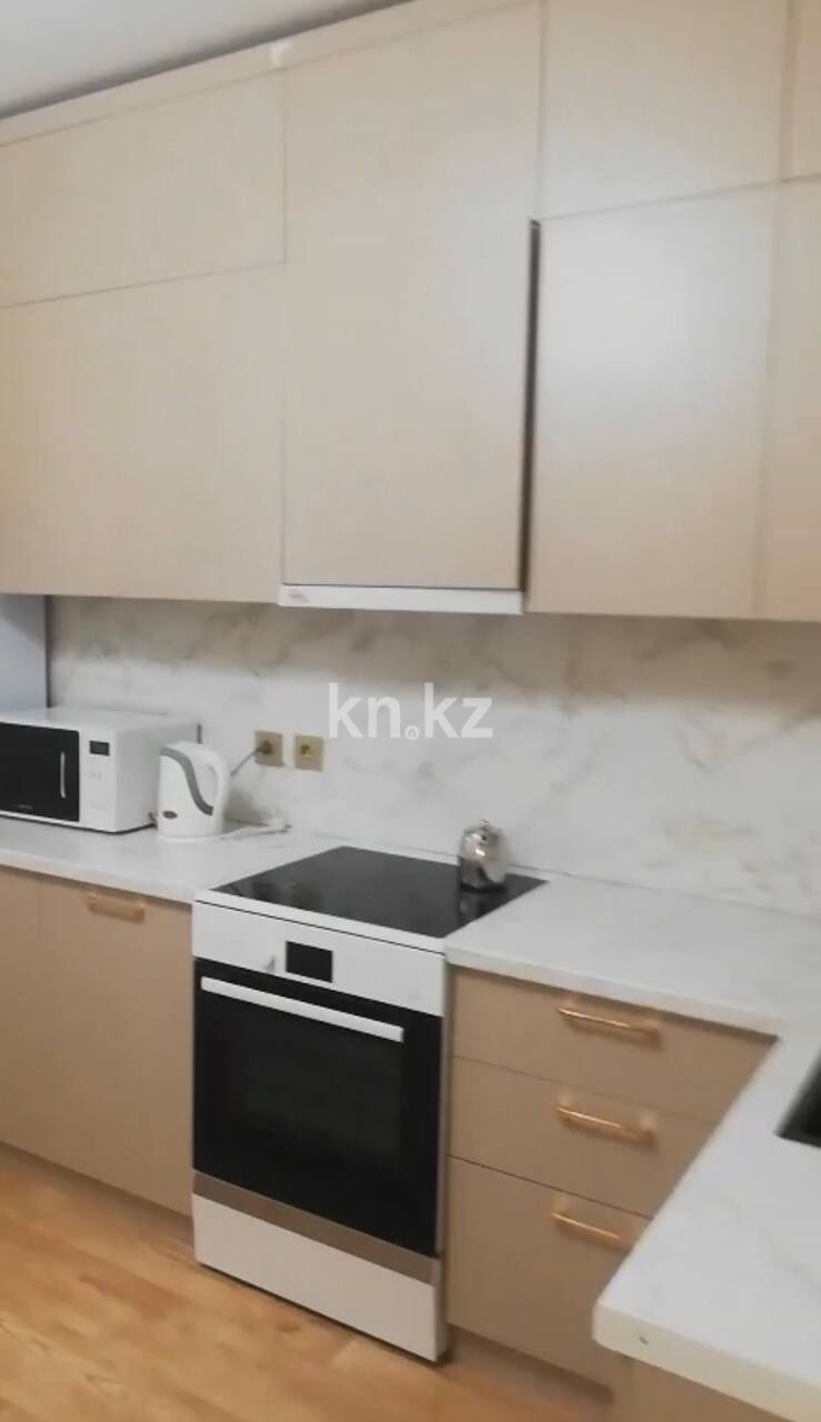 Аренда 3-комнатной квартиры, 78 м² - Аренда трехкомнатных квартир помесячно в Казахстане фото 1 из 9