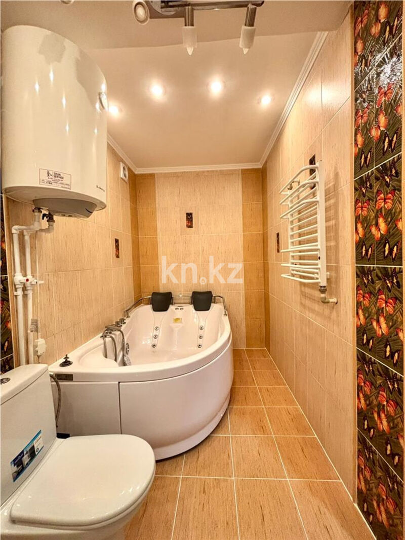 Продажа 4-комнатной квартиры, 101 м² - Продажа четырехкомнатных квартир в Михайловке Караганды фото 17 из 24