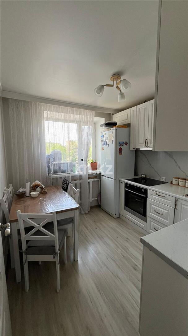 Продажа 4-комнатной квартиры, 78 м² - Продажа четырехкомнатных квартир в кирпичном доме в Караганде - страница 6 фото 6 из 12
