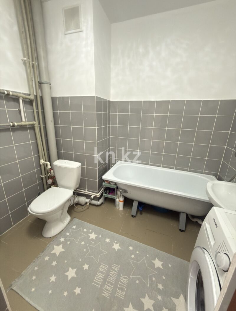 Продажа 1-комнатной квартиры, 46.5 м² - Продажа однокомнатных квартир в панельном доме в Караганде - страница 4 фото 8 из 28