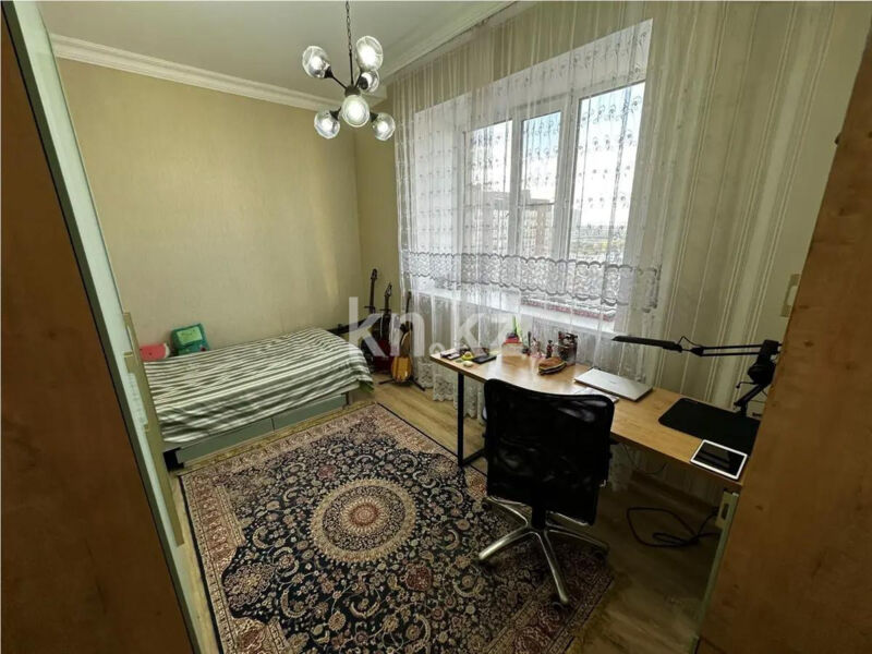 Продажа 5-комнатной квартиры, 218 м² - Продажа пятикомнатных и более квартир в кирпичном доме в Астане фото 5 из 6