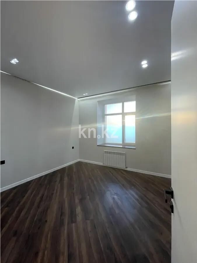 Продажа 3-комнатной квартиры, 75 м² - Продажа трехкомнатных квартир на Юго-Востоке Караганды - страница 8 фото 1 из 6